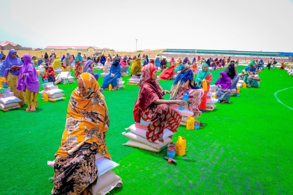 توزيع 650 سلة غذائية في مدينة بربرة