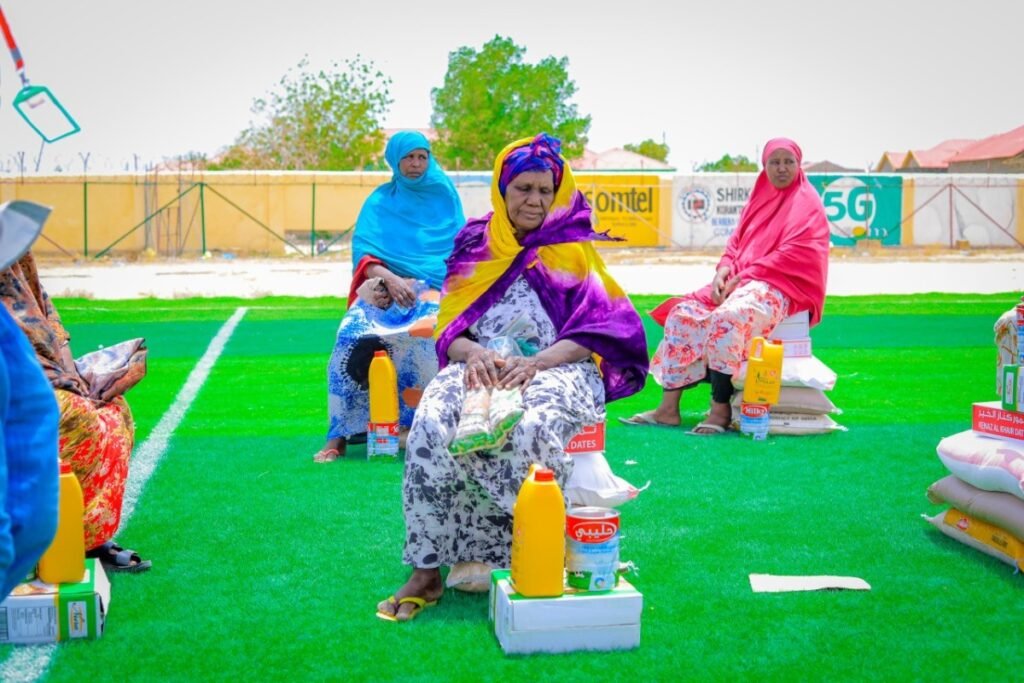 توزيع 650 سلة غذائية في مدينة بربرة